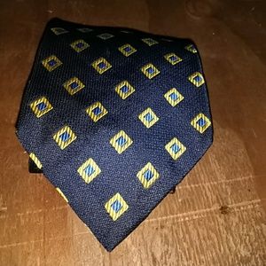 Huntington silk tie